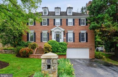9704 Holloway Hill Ct, Potomac, MD 20854